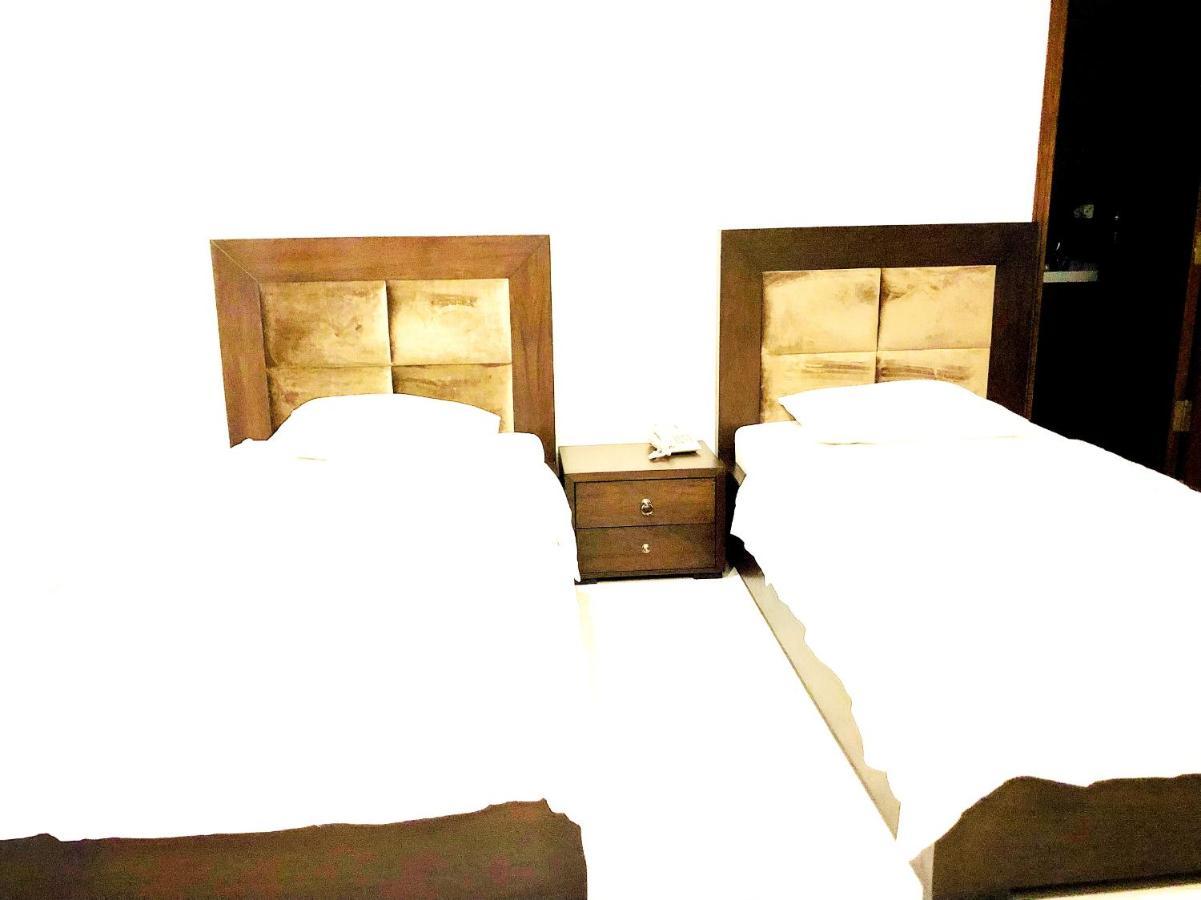 Jade Dragon Hotel Dha Lahore Exterior photo